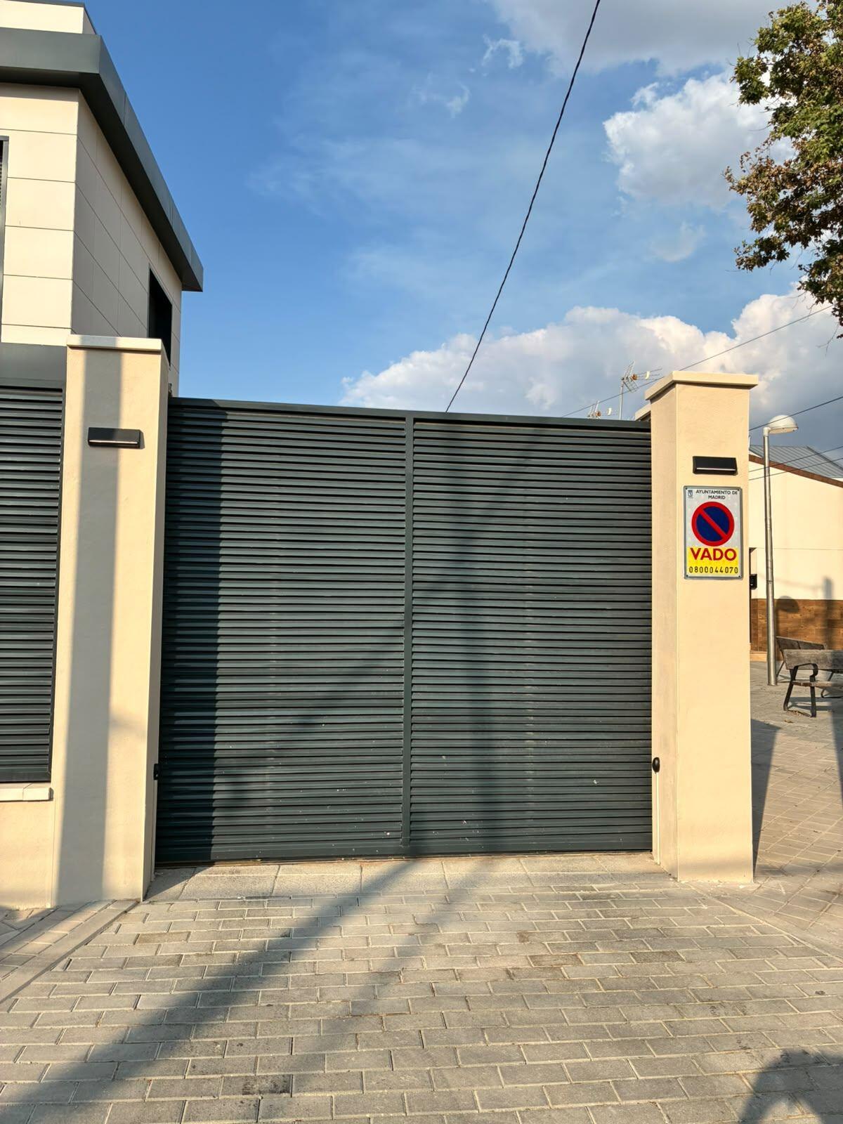Automatismos para puertas y cierres
